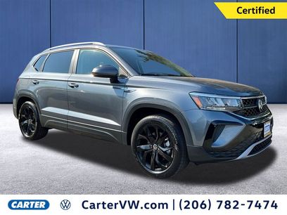 Certified 2022 Volkswagen Taos SE w/ Panoramic Sunroof Package