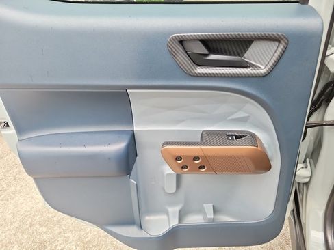 Certified 2024 Ford Maverick Lariat FWD image 13