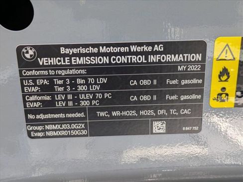 Used 2022 BMW M440i Convertible image 20