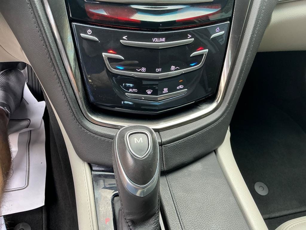 Used 2019 Cadillac CTS Sedan RWD image 22