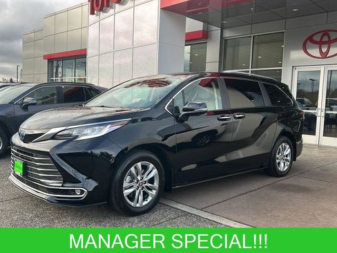 Used 2024 Toyota Sienna Limited AWD/4WD image 1