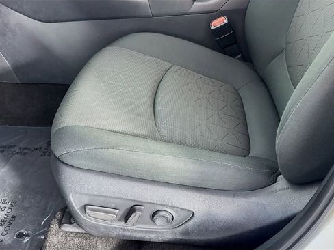 Used 2024 Toyota RAV4 XLE image 20