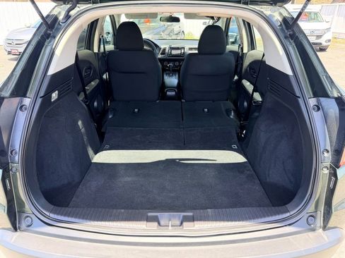 Used 2017 Honda HR-V LX image 16