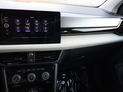 Certified 2025 Volkswagen Taos S AWD/4WD image 19