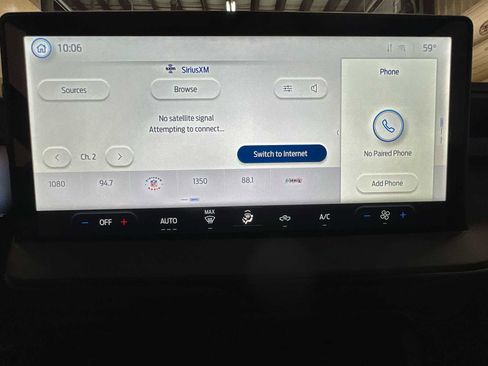 New 2025 Ford Maverick XL image 12