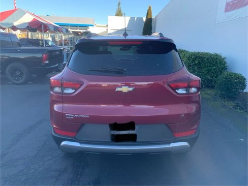 Used 2021 Chevrolet TrailBlazer LT image 3