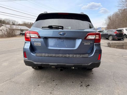 Used 2015 Subaru Outback 2.5i Limited image 6