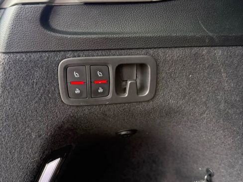 Used 2020 Audi Q7 3.0T Premium Plus w/ Premium Plus Package image 29