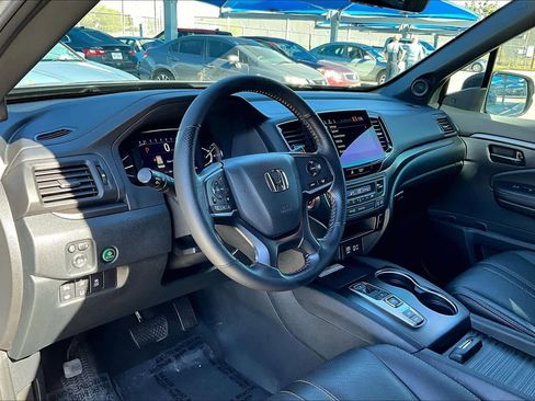 Used 2023 Honda Passport TrailSport image 18