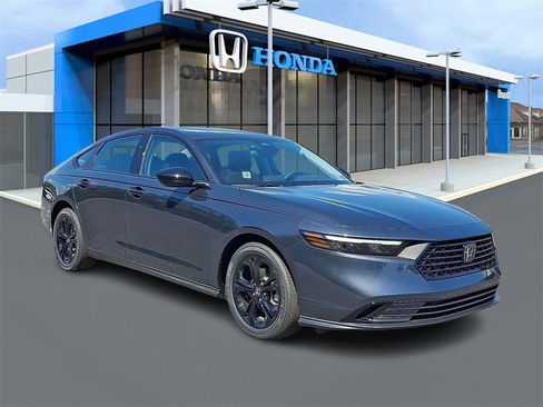 New 2025 Honda Accord SE image 1