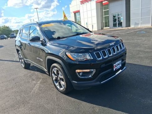 Used 2018 Jeep Compass Limited AWD/4WD image 6