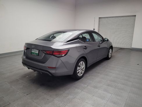 Used 2025 Nissan Sentra S FWD image 9