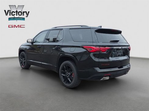 Used 2023 Chevrolet Traverse Premier w/ Redline Edition image 15