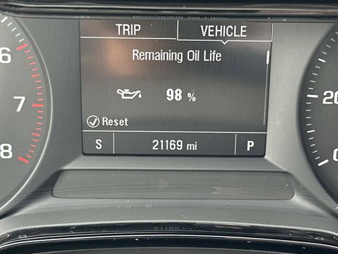 Certified 2024 Chevrolet Trax LS w/ LS Convenience Package FWD image 20