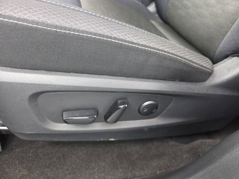 Used 2024 Nissan Pathfinder SV image 24