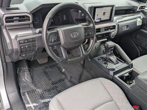 Certified 2025 Toyota Tacoma SR5 AWD/4WD image 10