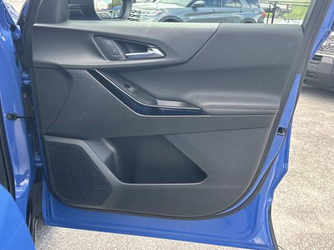 Used 2025 Chevrolet Equinox RS w/ Safety and Technology Package FWD image 14