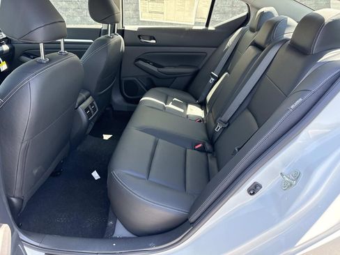 New 2025 Nissan Altima 2.5 SL FWD image 29
