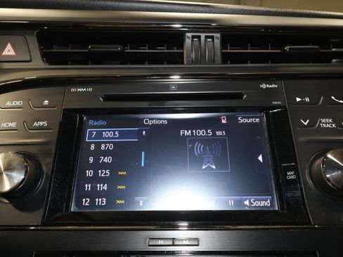 Used 2016 Toyota Avalon Limited w/ Toyota Safety Sense Package FWD image 9