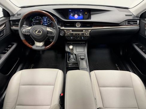 Used 2018 Lexus ES 350 w/ Premier Package FWD image 29