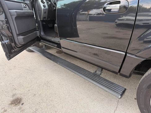 Used 2013 Ford Expedition EL Limited RWD image 9