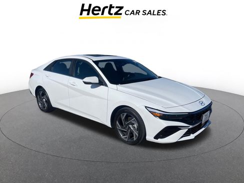 Used 2025 Hyundai Elantra Limited image 1