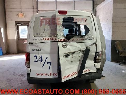 Used 2017 Nissan NV200 S w/ Back Door Glass Package image 6