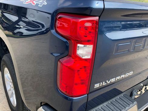 Used 2021 Chevrolet Silverado 1500 LT AWD/4WD image 28