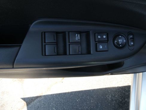 Used 2015 Honda Fit LX image 17