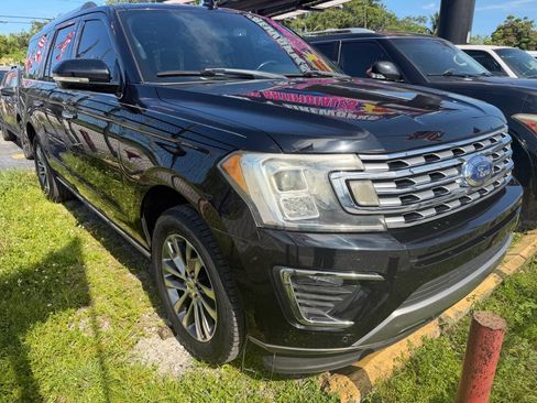 Used 2018 Ford Expedition Max Limited RWD image 6