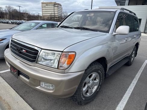 Used 1999 Toyota Land Cruiser image 2