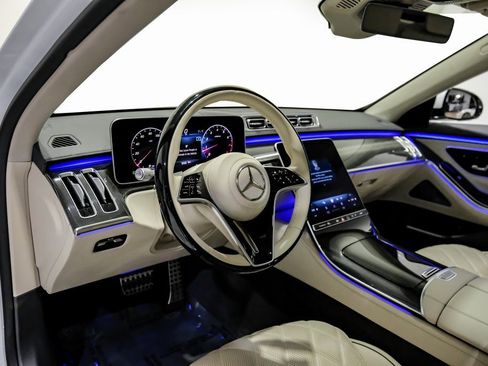 Used 2025 Mercedes-Benz S 580 4MATIC Sedan image 6
