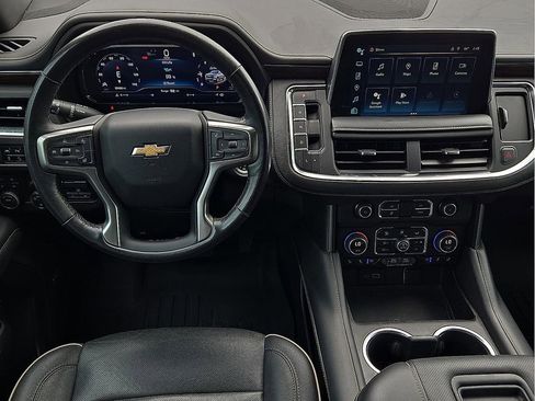 Used 2022 Chevrolet Suburban Premier w/ Max Trailering Package AWD/4WD image 12