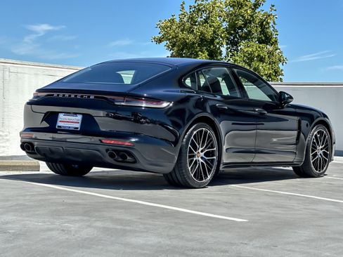 Certified 2023 Porsche Panamera 4S AWD/4WD image 8
