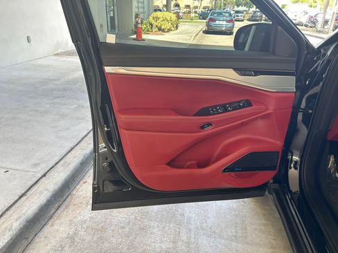 Used 2024 Jeep Wagoneer Launch Edition image 35