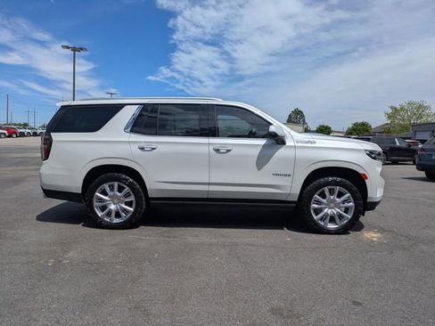 Used 2022 Chevrolet Tahoe High Country image 3