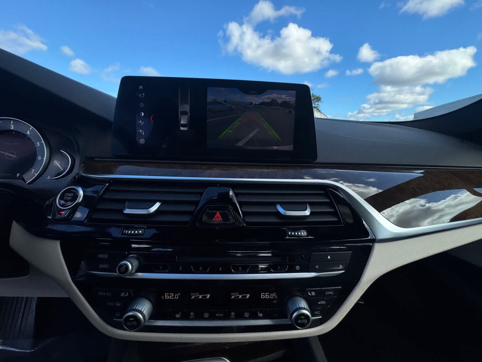Used 2017 BMW 540i xDrive AWD/4WD image 25