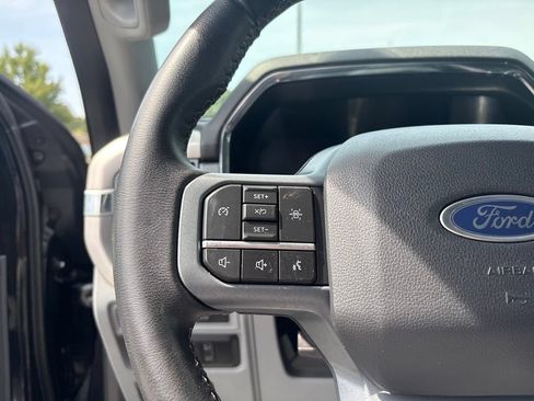 Used 2023 Ford F150 Lightning XLT AWD/4WD image 21