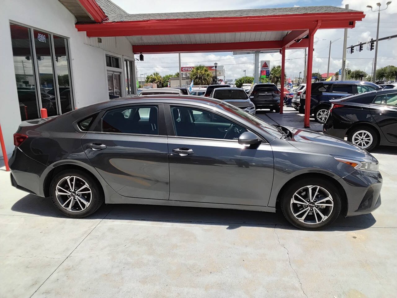 Used 2022 Kia Forte LXS FWD image 9