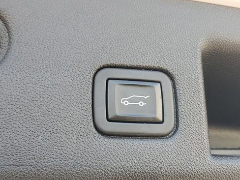 Certified 2024 Chevrolet Equinox LT FWD image 8