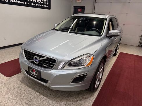Used 2012 Volvo XC60 T6 AWD/4WD image 4