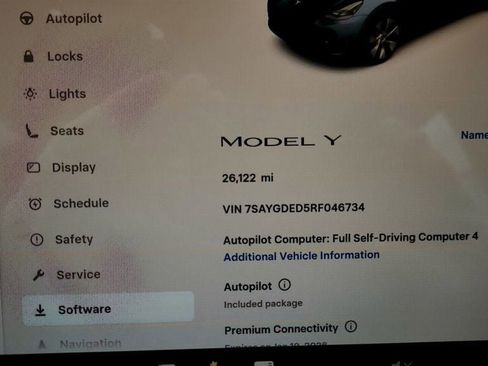 Used 2024 Tesla Model Y 2WD image 15