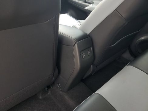 Used 2024 Nissan Kicks SR w/ SR Premium Package FWD image 17