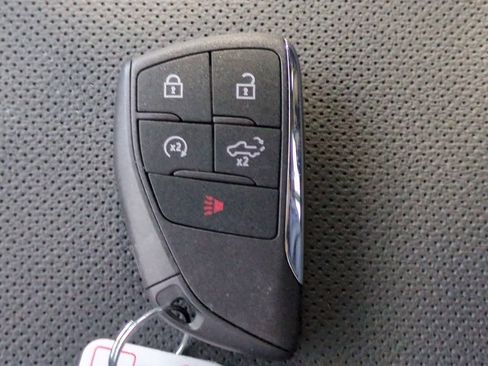 Used 2025 Chevrolet Silverado 1500 LTZ w/ LTZ Premium Package image 37