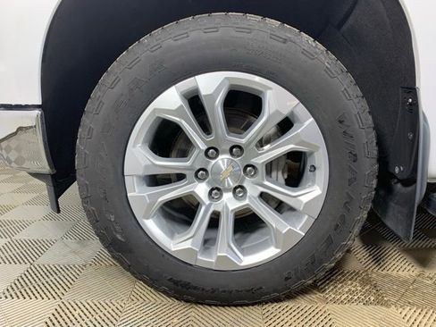 Used 2024 Chevrolet Silverado 1500 LTZ image 31