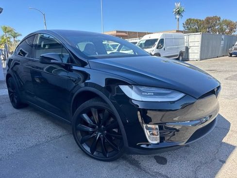 Used 2020 Tesla Model X Long Range AWD/4WD image 3