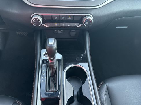 Used 2024 Nissan Altima 2.5 SR image 16