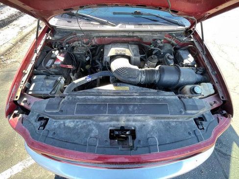Used 2000 Ford F150 XL image 42
