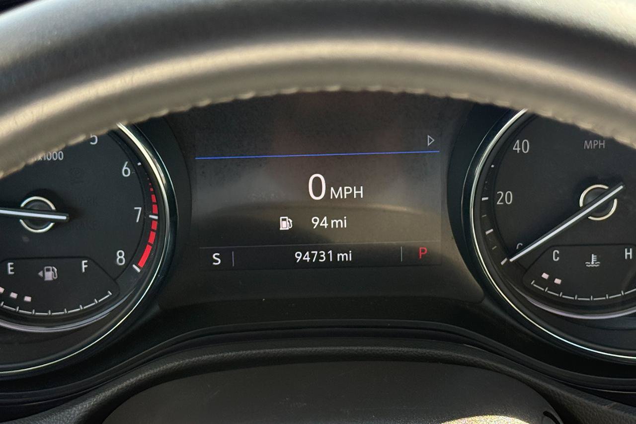 Used 2021 Buick Encore GX Select FWD image 11