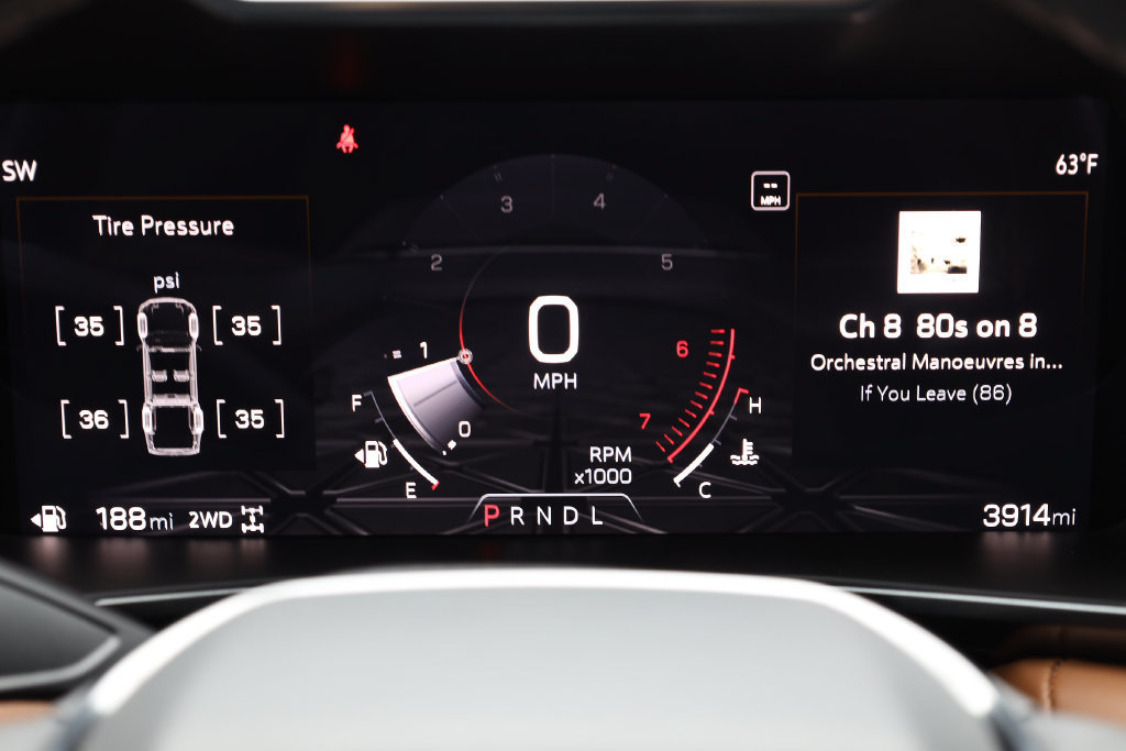 Used 2025 GMC Canyon AT4 w/ Nightfall Edition AWD/4WD image 14